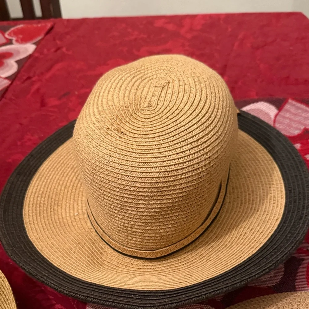 Stylish Tan and Black Women's Hat